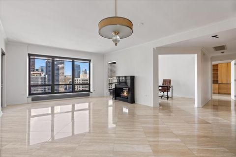 Tiny photo for 130 N GARLAND Court #3702, Chicago, IL 60602 (MLS # 12614969)