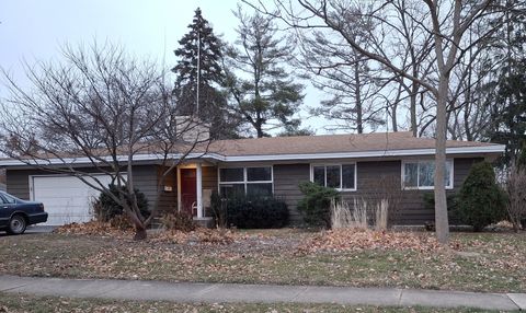 121 N. PARKSIDE Avenue Glen Ellyn IL 60137