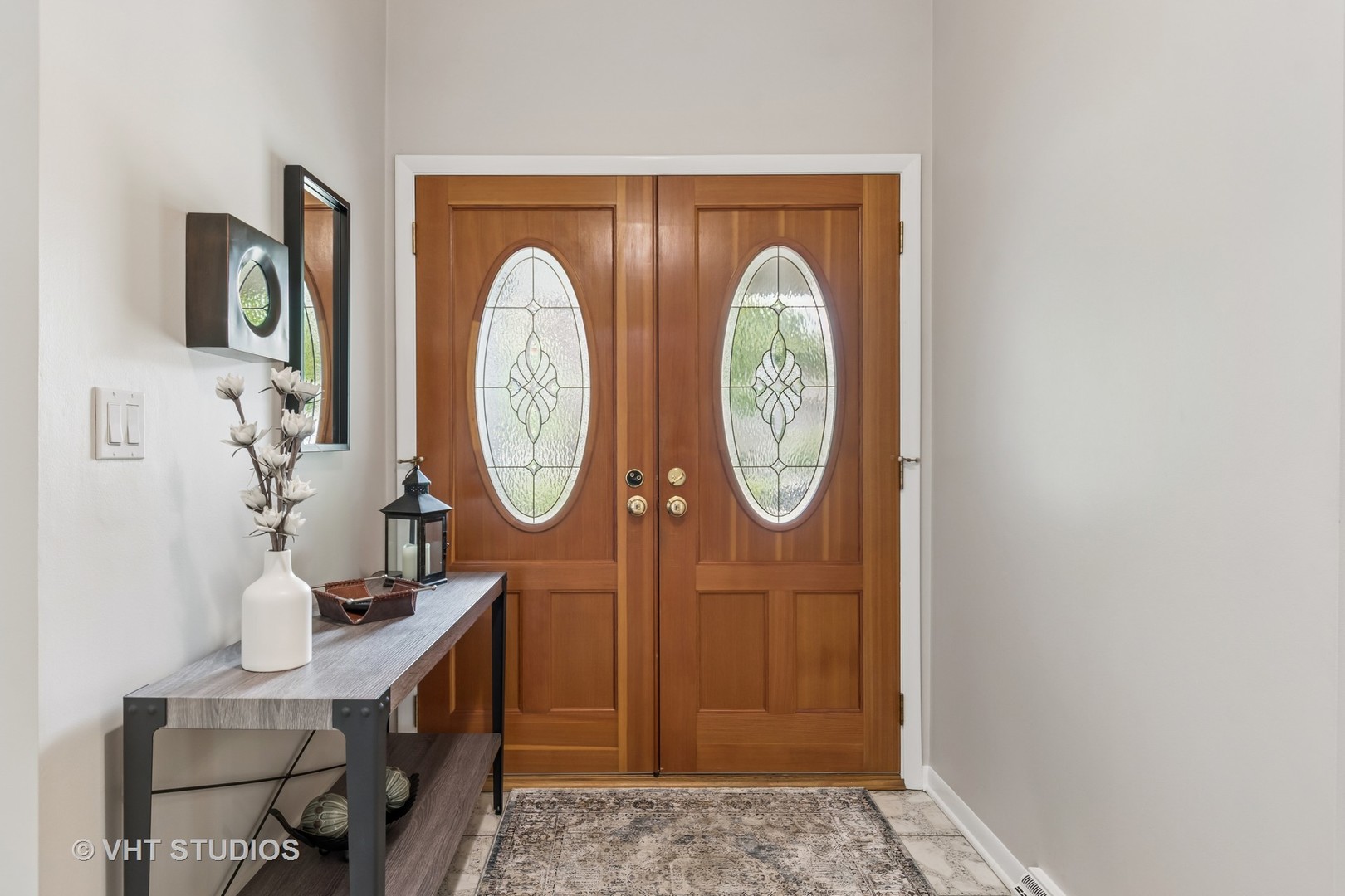 1140 Catalpa Lane