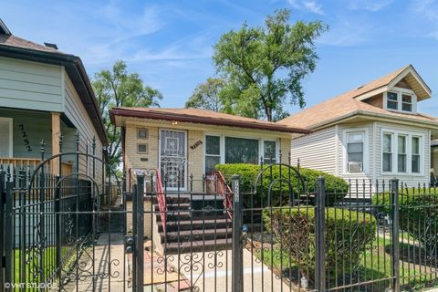 Tiny photo for 7250 S Wood Street, Chicago, IL 60636 (MLS # 12542475)