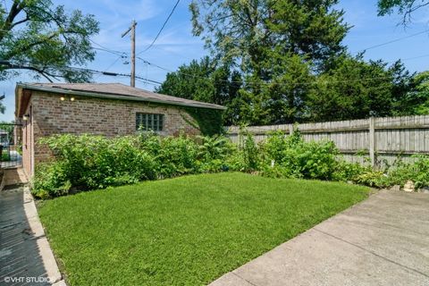 Tiny photo for 7250 S Wood Street, Chicago, IL 60636 (MLS # 12542475)