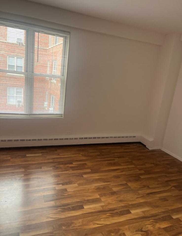 2600 W Berwyn Avenue 402