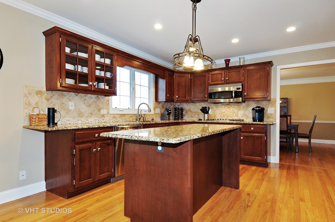 1244 Hollingswood Avenue