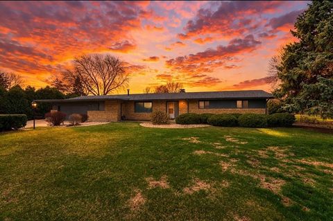 407 Farmington Avenue Joliet IL 60435