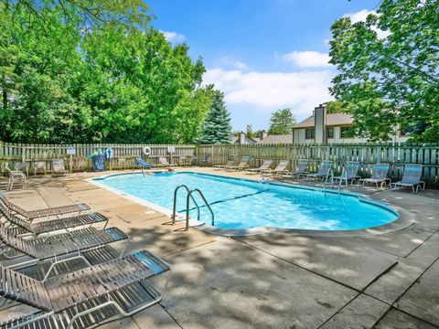 Tiny photo for 1039 Oakview Drive, Wheaton, IL 60187 (MLS # 12622477)