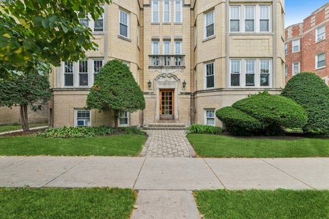 Photo of 6436 N Damen Avenue #3N, Chicago, IL 60645 (MLS # 12784562)