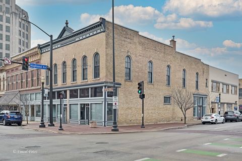 20-24 Douglas Avenue Elgin IL 60120