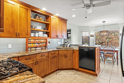 Tiny photo for 21 Pendleton Way, Bloomington, IL 61704 (MLS # 12494979)