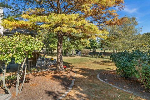 Tiny photo for 21 Pendleton Way, Bloomington, IL 61704 (MLS # 12494979)