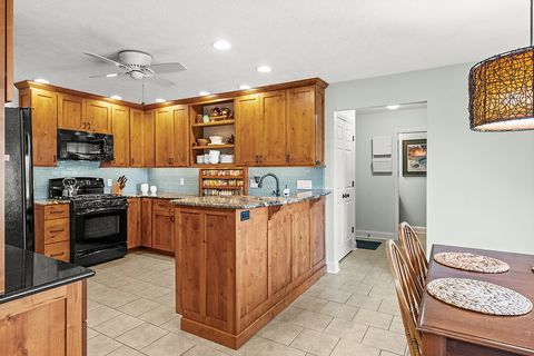 Tiny photo for 21 Pendleton Way, Bloomington, IL 61704 (MLS # 12494979)