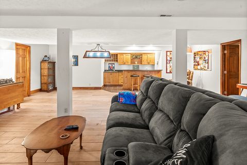 Tiny photo for 21 Pendleton Way, Bloomington, IL 61704 (MLS # 12494979)