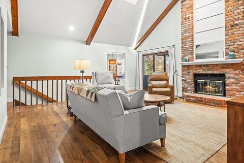 Tiny photo for 21 Pendleton Way, Bloomington, IL 61704 (MLS # 12494979)