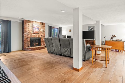 Tiny photo for 21 Pendleton Way, Bloomington, IL 61704 (MLS # 12494979)