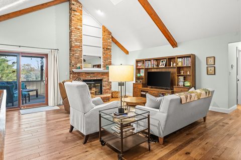 Tiny photo for 21 Pendleton Way, Bloomington, IL 61704 (MLS # 12494979)