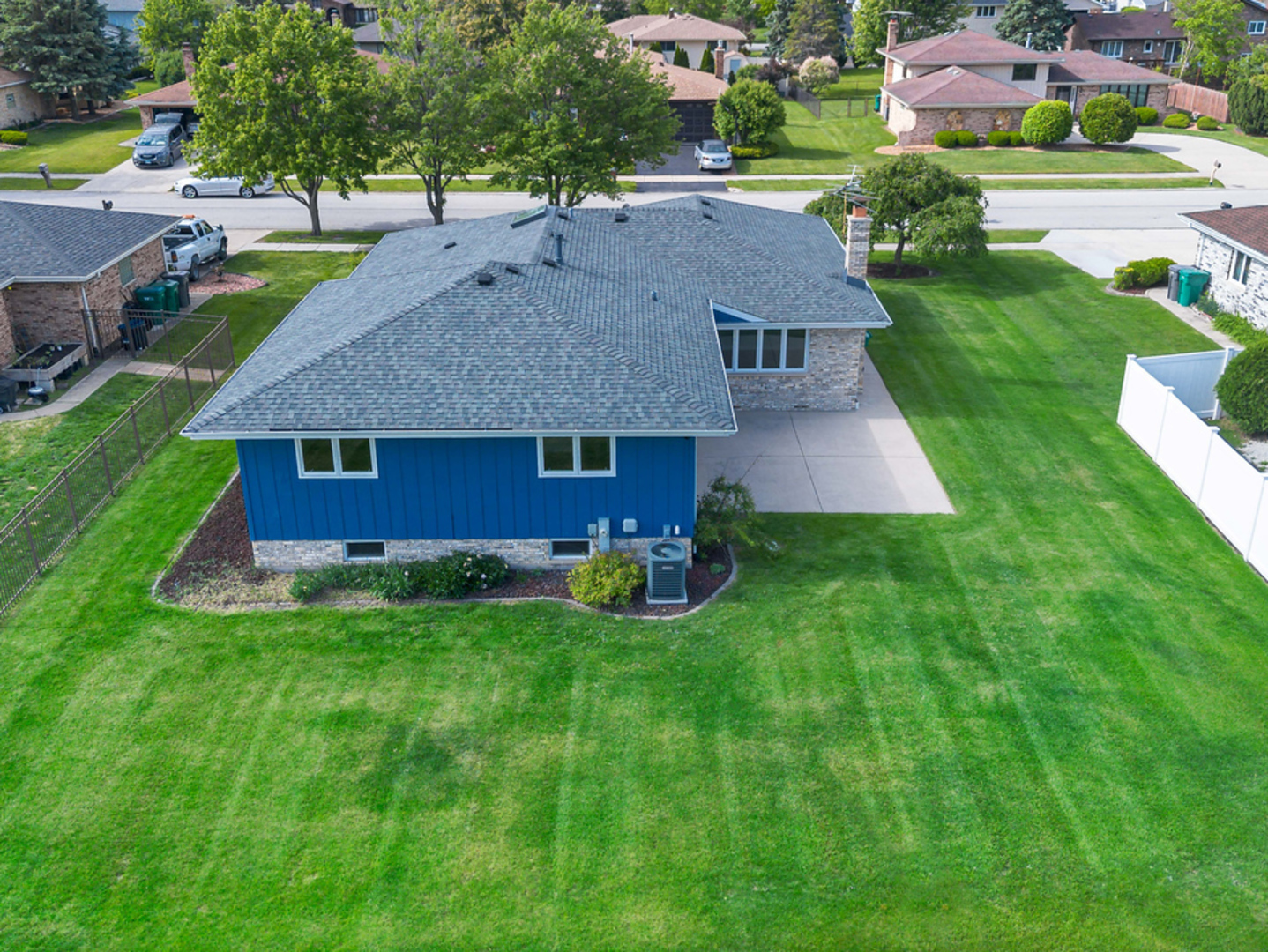 7729 W 157th Place