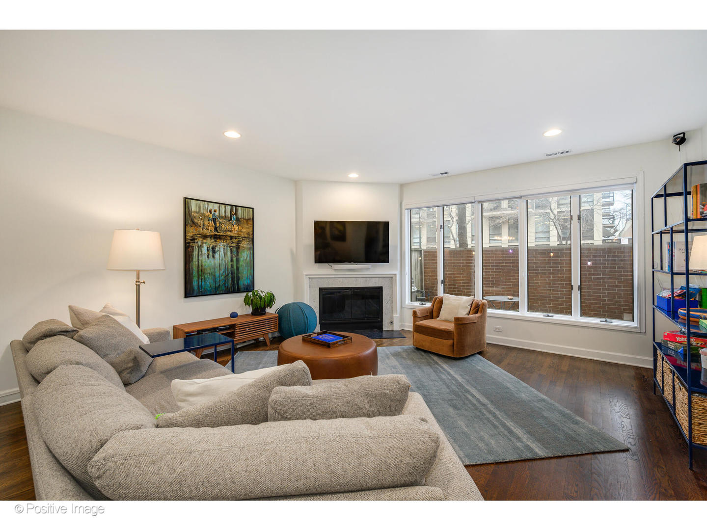 150 W Eugenie Street 9