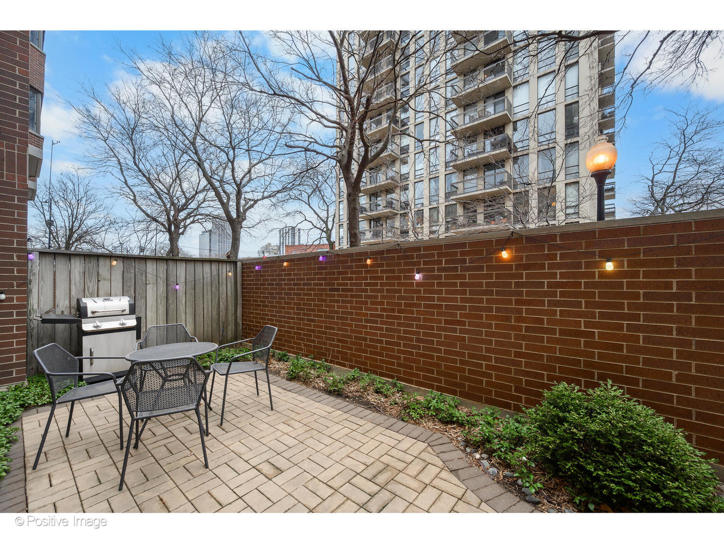 150 W Eugenie Street 9