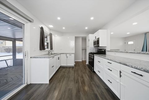 Tiny photo for 7635 S Oconto Avenue, Bridgeview, IL 60455 (MLS # 12600376)