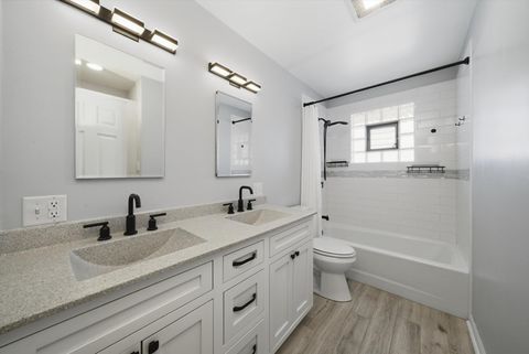 Tiny photo for 7635 S Oconto Avenue, Bridgeview, IL 60455 (MLS # 12600376)