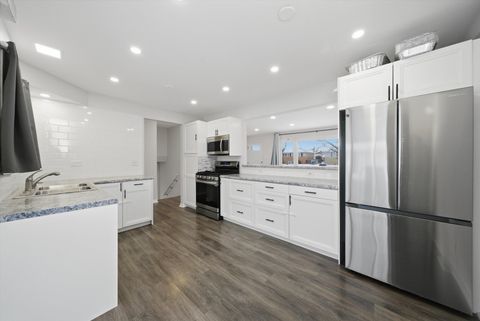 Tiny photo for 7635 S Oconto Avenue, Bridgeview, IL 60455 (MLS # 12600376)