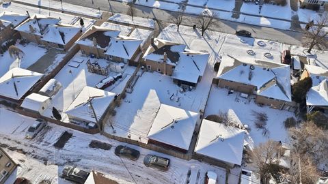 Tiny photo for 7635 S Oconto Avenue, Bridgeview, IL 60455 (MLS # 12600376)