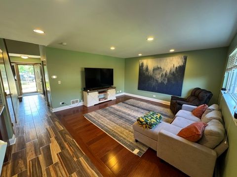 Tiny photo for Round Lake, IL 60073 (MLS # 12655968)