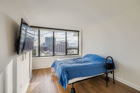 Tiny photo for 3930 N Pine Grove Avenue #1002, Chicago, IL 60613 (MLS # 12507268)