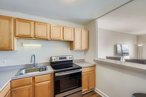 Tiny photo for 3930 N Pine Grove Avenue #1002, Chicago, IL 60613 (MLS # 12507268)