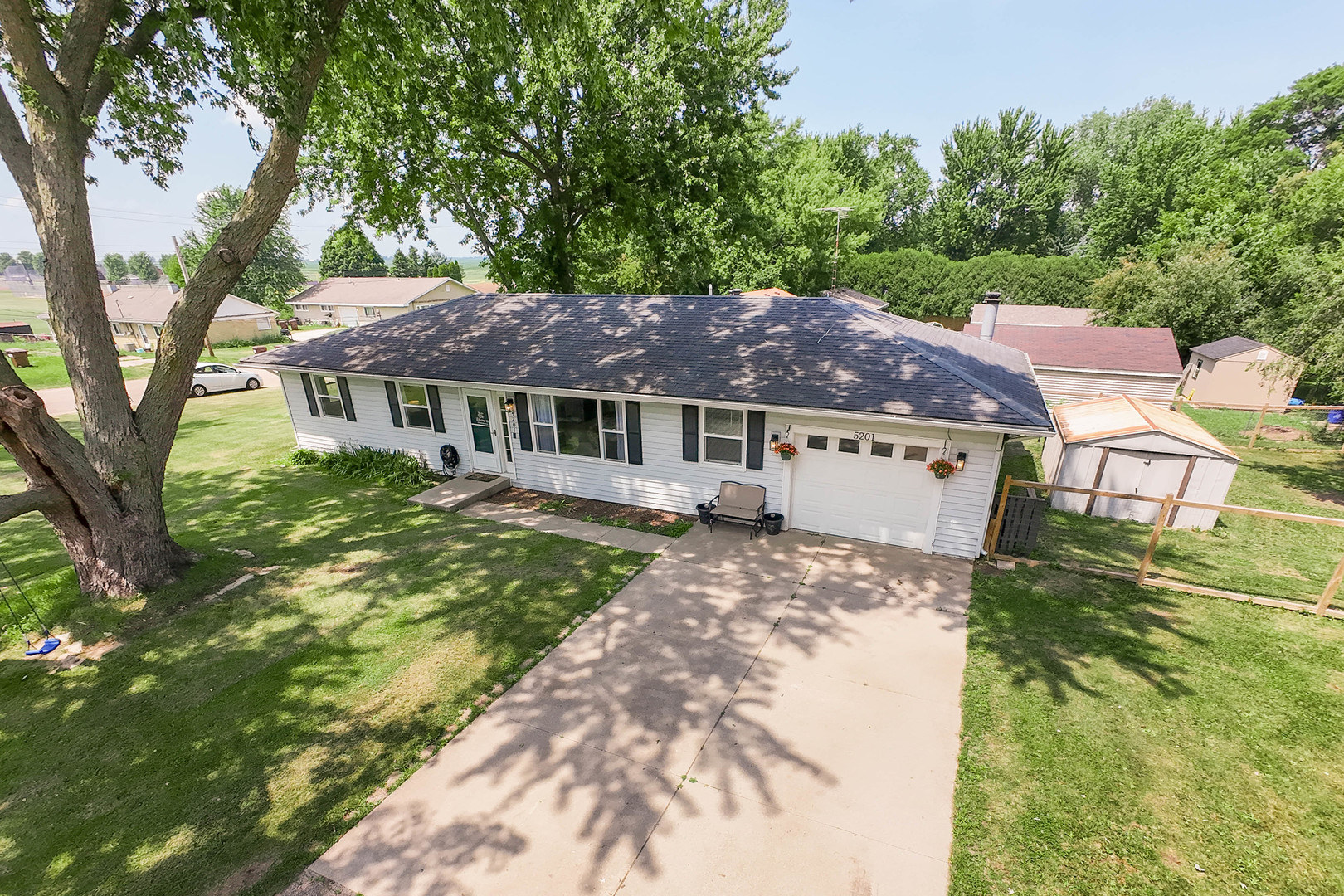 5201 E Wayne Avenue - Photo 2
