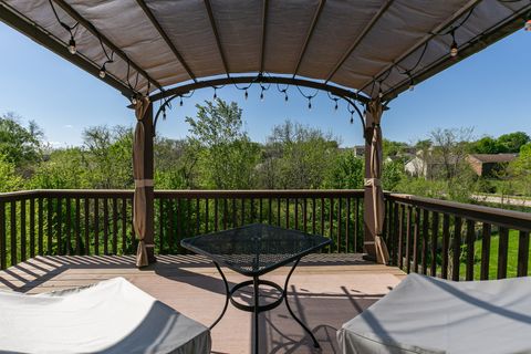 Tiny photo for 4 FRONTIER Court, Le Claire, IA 52753 (MLS # 12633543)