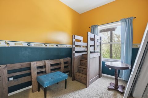 Tiny photo for 4 FRONTIER Court, Le Claire, IA 52753 (MLS # 12633543)