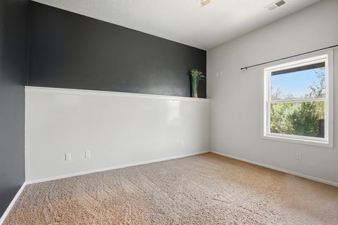 Tiny photo for 4 FRONTIER Court, Le Claire, IA 52753 (MLS # 12633543)