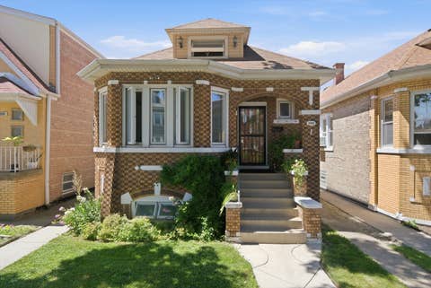 Photo of 4846 S Tripp Avenue, Chicago, IL 60632 (MLS # 12719894)