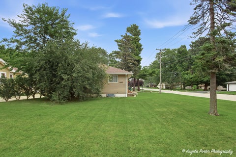 Tiny photo for 2023 ELIM Avenue, Zion, IL 60099 (MLS # 12727898)