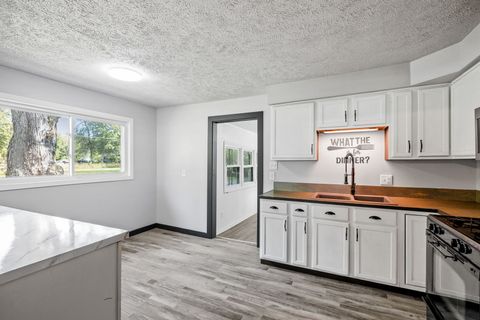 Tiny photo for 21741 W Grand Avenue, Wilmington, IL 60481 (MLS # 12487293)