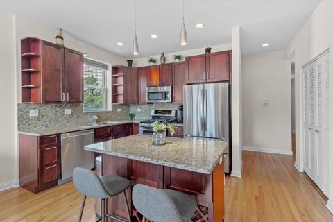 Tiny photo for 450 E Bowen Avenue #2W, Chicago, IL 60653 (MLS # 12491799)