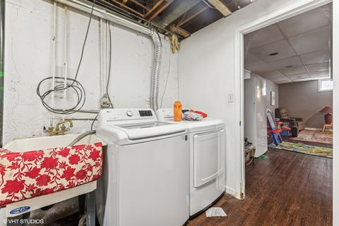 Tiny photo for 121 S Parkside Avenue, Glen Ellyn, IL 60137 (MLS # 12549206)