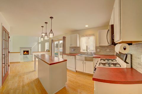 Tiny photo for 6814 Sahara Drive, Plainfield, IL 60586 (MLS # 12618999)