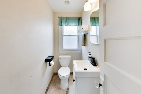 Tiny photo for 917 Home Avenue, Oak Park, IL 60304 (MLS # 12600542)