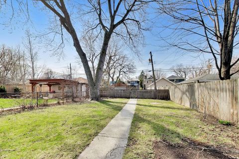 Tiny photo for 917 Home Avenue, Oak Park, IL 60304 (MLS # 12600542)