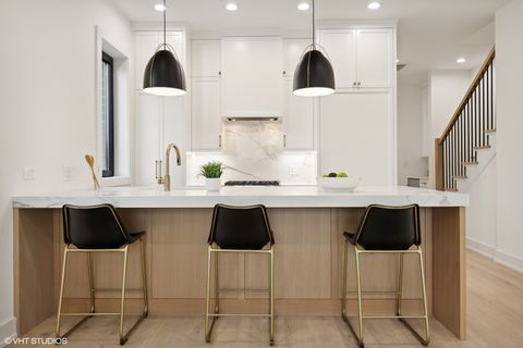 Tiny photo for 957 N Winchester Parkway #2, Chicago, IL 60622 (MLS # 12575337)