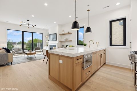 Tiny photo for 957 N Winchester Parkway #2, Chicago, IL 60622 (MLS # 12575337)