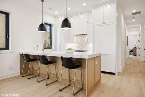 Tiny photo for 957 N Winchester Parkway #2, Chicago, IL 60622 (MLS # 12575337)