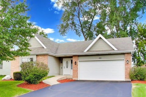 Photo of 231 Clover Chase Circle, Woodstock, IL 60098 (MLS # 12692371)