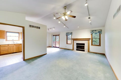 Tiny photo for 231 Clover Chase Circle, Woodstock, IL 60098 (MLS # 12692371)