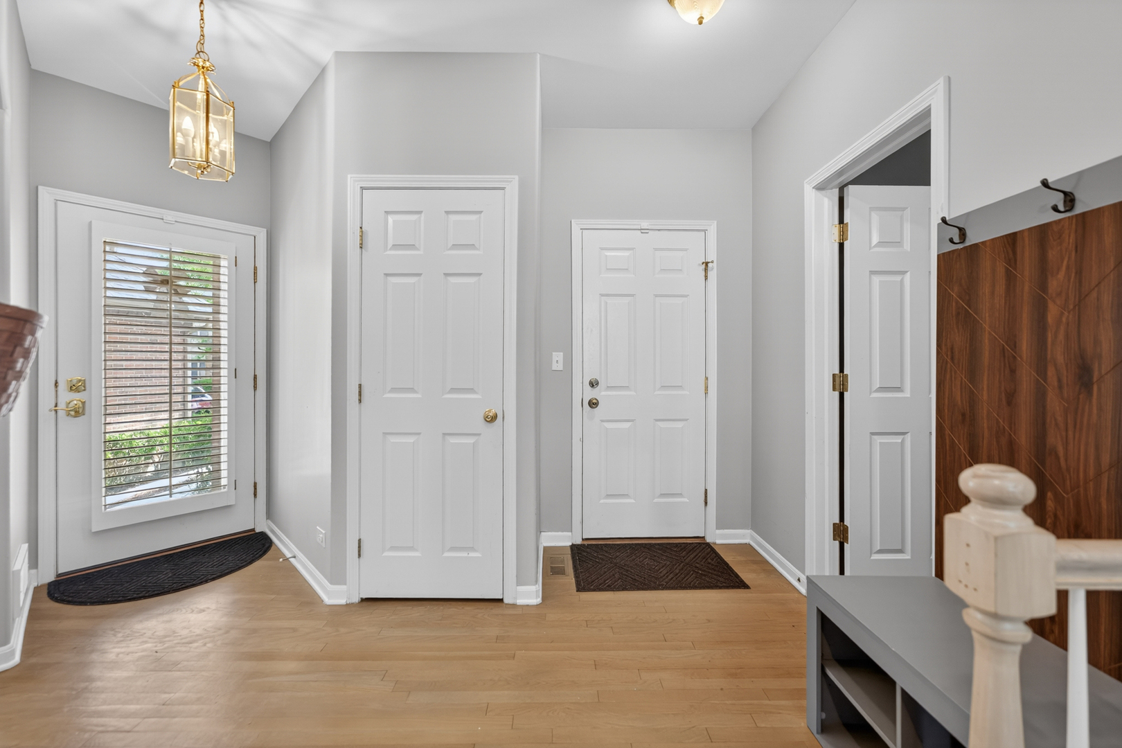 1051 W Sutton Court