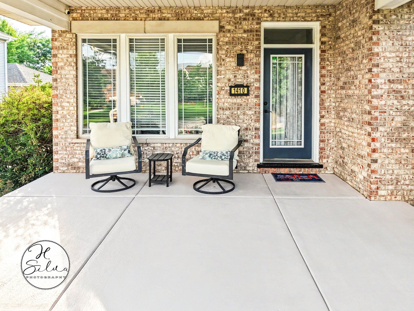 1410 Grand Pointe Boulevard