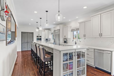 Tiny photo for 8025 Stonegate Drive, Tinley Park, IL 60487 (MLS # 12488005)