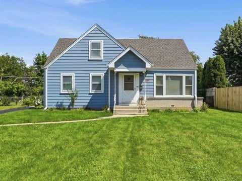 Photo of 829 N Roy Avenue, Melrose Park, IL 60164 (MLS # 12741211)