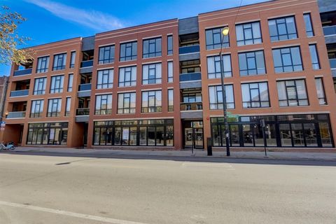 3101 N Milwaukee Avenue Chicago IL 60647